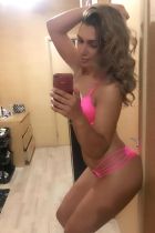 Visit out call girl in Dubai. From AED 2500/hr