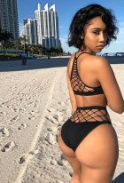 Dubai escort of asian origin Alexis, 26 y.o.
