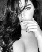 Tahereh is an escort at a cheap price, AED 2500 per hour