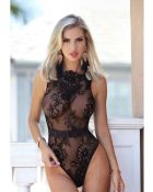 Visit Dubai incall escort Taylor for an hour or two (1 hour AED 2000)
