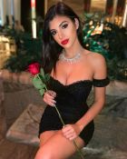 Blonde escort in Dubai: Eliza is a 32 y.o. cutie for sex