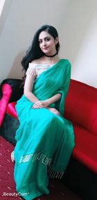 Lena - 32 year-old milf escort in UAE