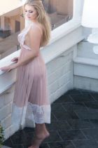 Latin escort Harriet in Dubai, AED 3000 per hour