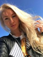 Emilia is ready for dating lesbian ladies 24 7