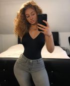 Sex girl in Dubai: Diana - classic, oral