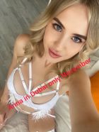 32 y.o. Poppy provides cheap escort service in UAE