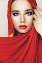 Enjoy BDSM massage from hot Avery in UAE
