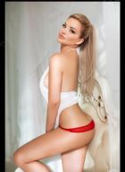 Cute lesbian girl will meet ladies, call +971 55 002 0322
