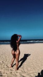  Cierra provides Dubai erotic massage to respectful gents
