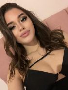 Dubai female escort can suck for 2000