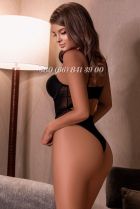 One of the sexiest babes of Dubai - Helen will be yours for AED 3000