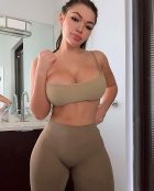 Top class woman will meet a generous man for AED 2500