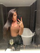 Female escort June for sex in Dubai 