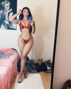 Dubai massage girl Gwendolyn, 167 cm, 63 kg