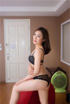 Female escort in UAE sucks for AED 3000