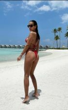 Top escort babe Zola wants you tonight