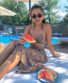 Female escort service from charming Sarah in Dubai