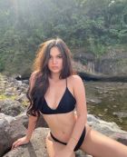 Enjoy sex massage in Dubai from Rhonda