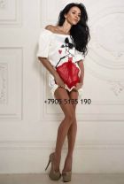 Dubai massage service offered by hooker Anneliese