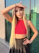 VIP treatment from a 23 year-old elite escort Nieve