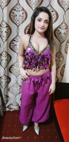 Female escort in UAE sucks for AED 2500