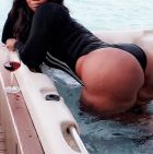 Enjoy sex massage in Dubai from Melanie