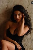 Dubai massage service offered by hooker Tamra