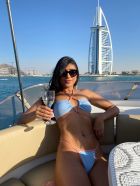 1 hour with low rate call girl Ashanti costs AED 1800