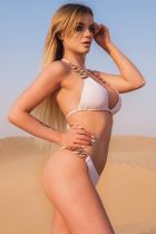 UAE freelance girl, age: 23, weight: 48 kg, height: 156 cm