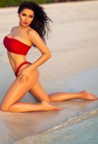 VIP treatment from a 32 year-old elite escort Rheanna