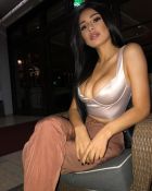 Independent asian escort in Dubai: Cynth available 24 7