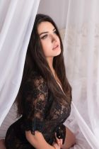 Lisa Dawson , height: 168, weight: 48
