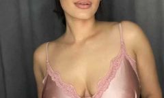 Call girl Jugni Phone: +971 55 582 0133