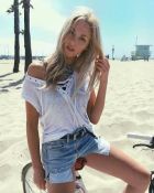 Model Jennie , +971 05 661 79775
