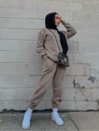 Lesbian female service from Azra Turkish 24 7
